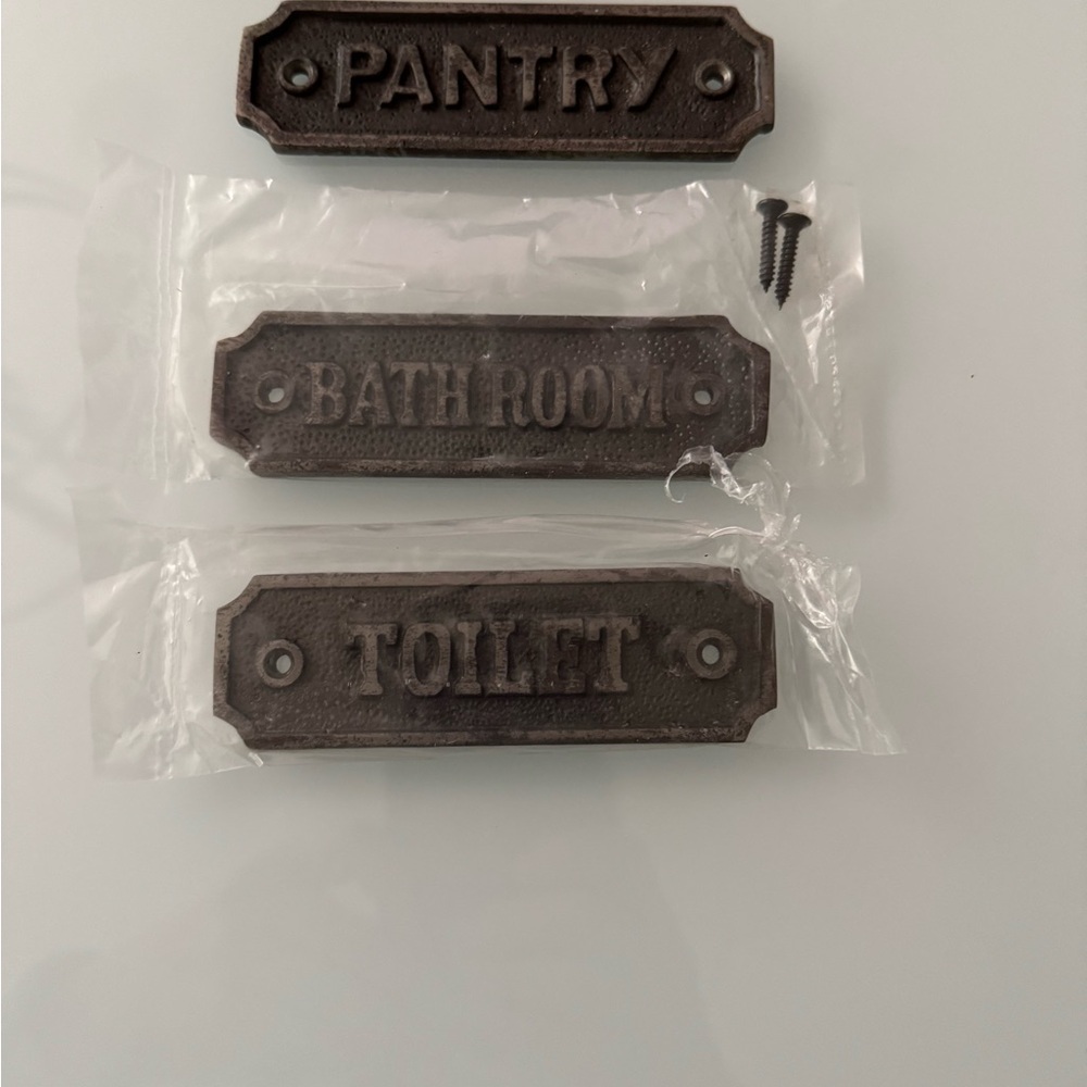 Cast Iron Bathroom Sign Set - brown greyish